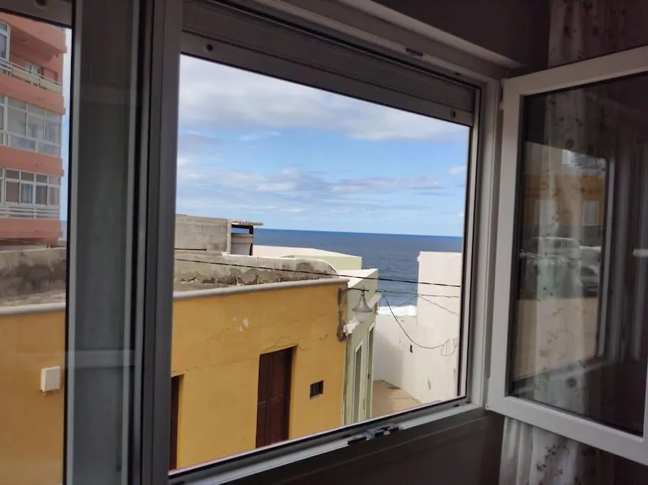 Breathe Bajamar - Surf, Piscinas Naturales, Senderismo Spain